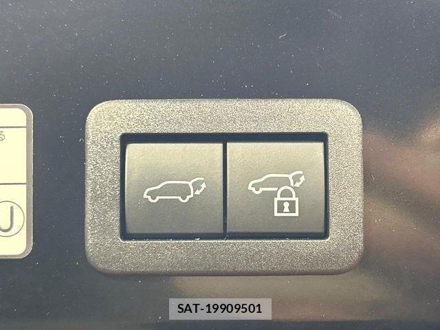 Toyota COROLLA CROSS 2023-02 6751086-6
