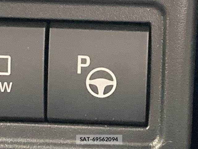 Toyota COROLLA CROSS 2023-12 6814277-7