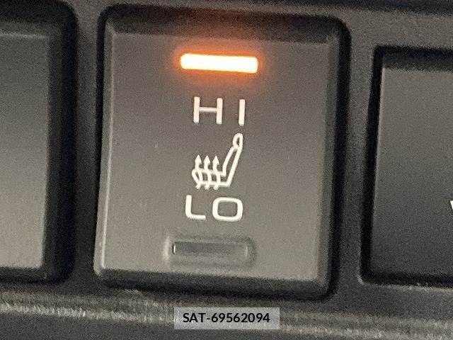 Toyota COROLLA CROSS 2023-12 6814277-8