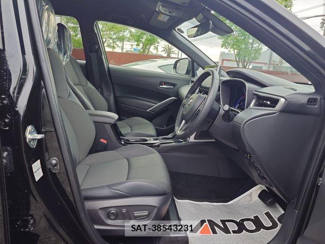 Toyota COROLLA CROSS 2023-08 6814272-10