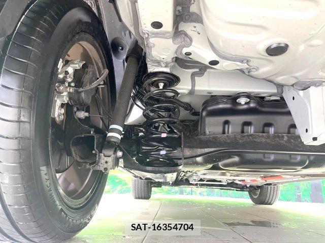 Toyota COROLLA CROSS 2024-05 6903433-19