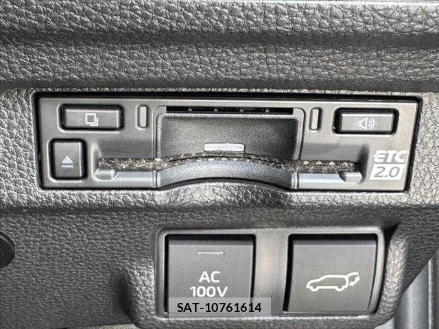 Toyota COROLLA CROSS 2024-02 6903449-4