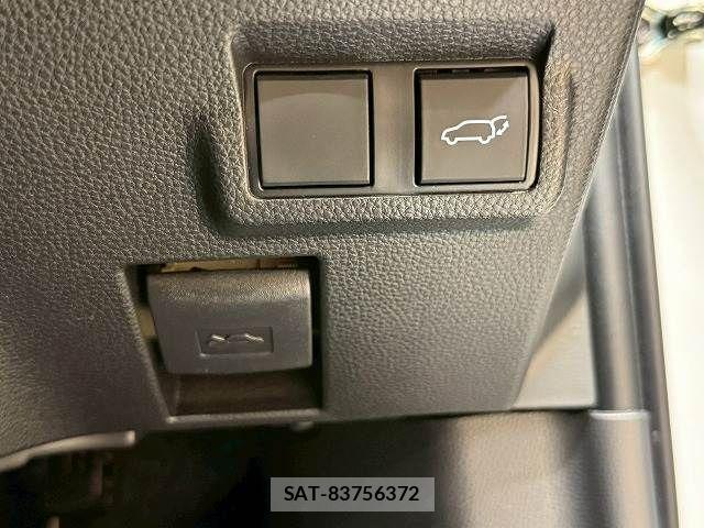 Toyota COROLLA CROSS 2024-12 6992498-8