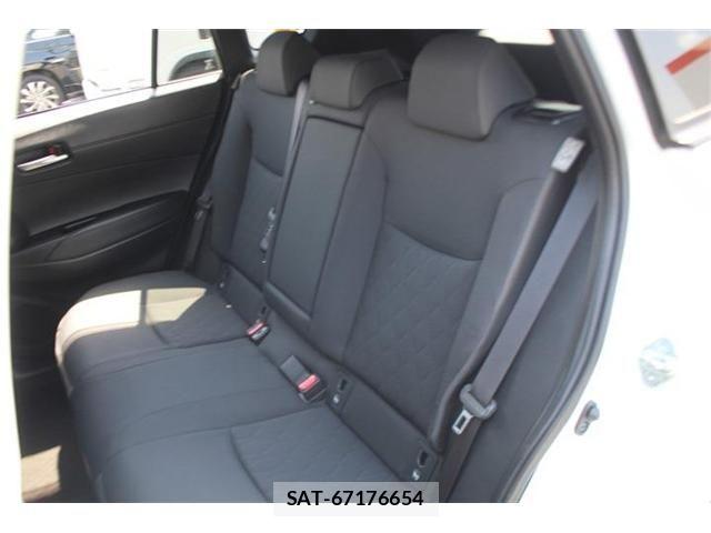 Toyota COROLLA CROSS 2024-10 6992552-24