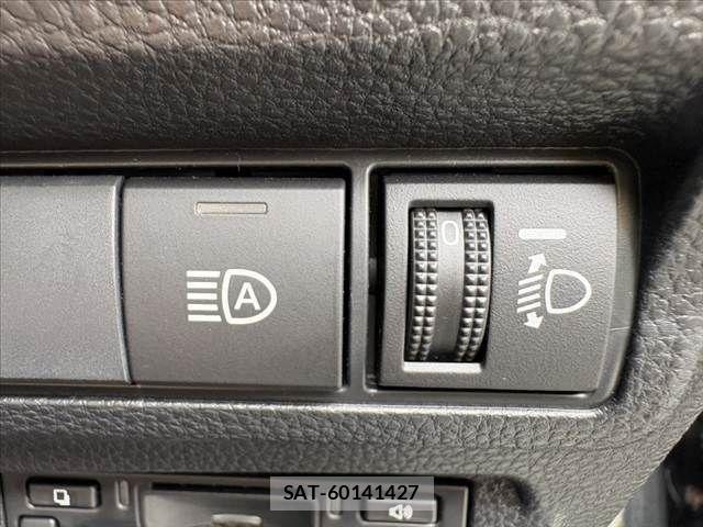 Toyota COROLLA CROSS 2025-10 7057960-23