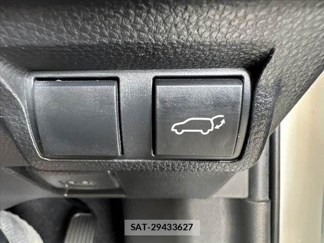 Toyota COROLLA CROSS 2022-03 7216265-27