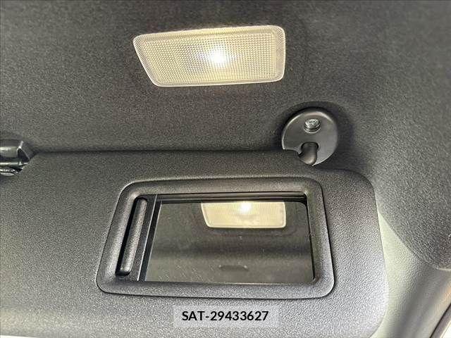 Toyota COROLLA CROSS 2022-03 7216265-29