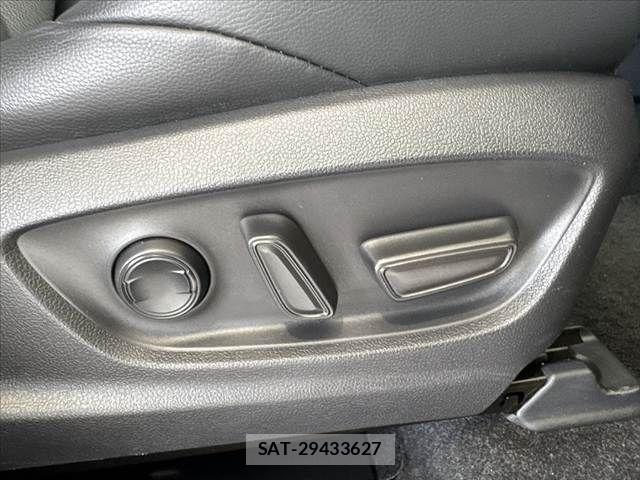 Toyota COROLLA CROSS 2022-03 7216265-4
