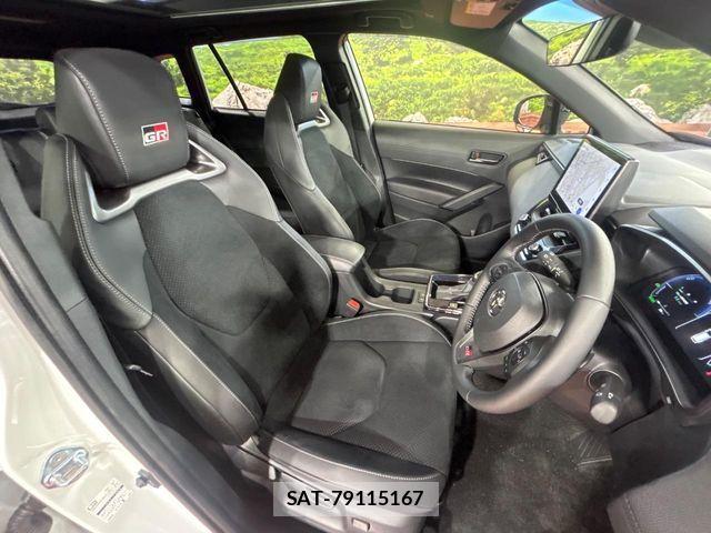 Toyota COROLLA CROSS 2026-04 7216342-7