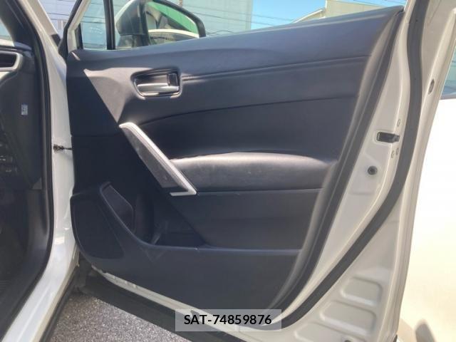 Toyota COROLLA CROSS 2023-04 7216275-4