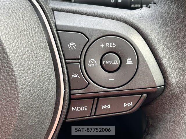 Toyota COROLLA CROSS 2025-03 7216318-17
