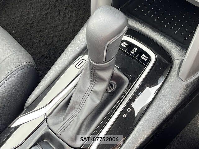 Toyota COROLLA CROSS 2025-03 7216318-19