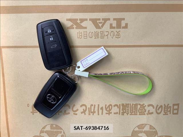 Toyota COROLLA CROSS 2022-05 7250207-18