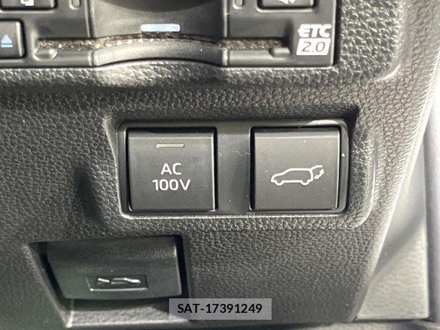 Toyota COROLLA CROSS 2025-11 7357203-4