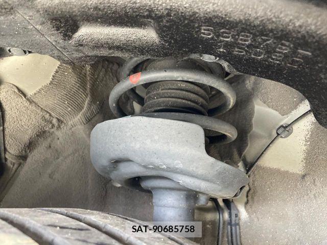Toyota COROLLA CROSS 2023-11 7453563-19