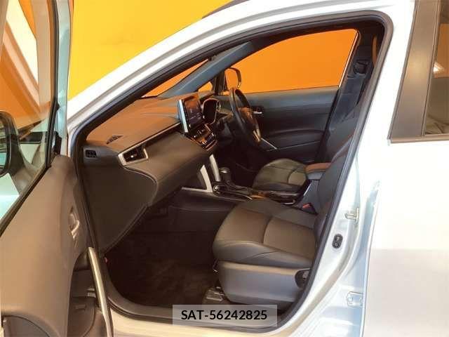 Toyota COROLLA CROSS 2023-09 7453562-18