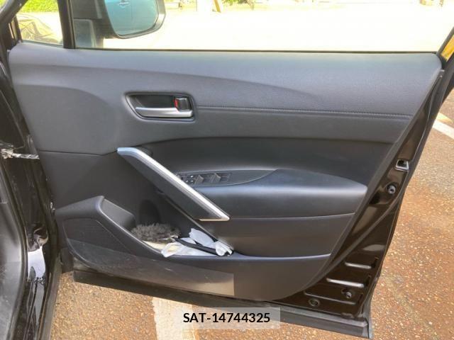Toyota COROLLA CROSS 2021-11 7499985-9