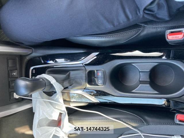 Toyota COROLLA CROSS 2021-11 7499985-22