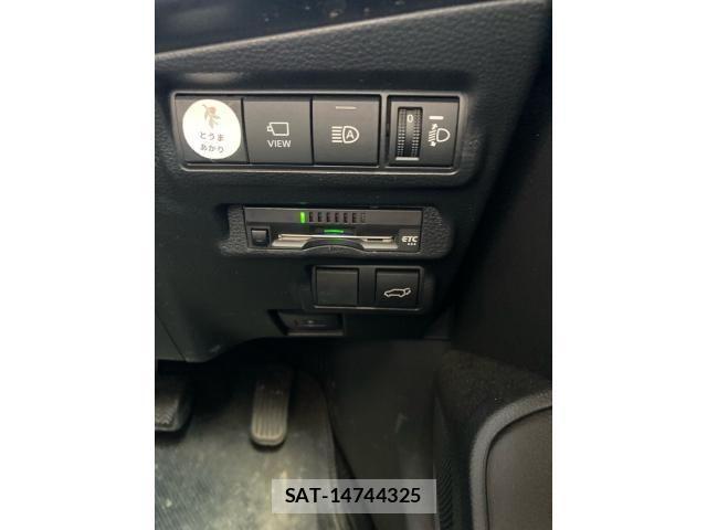 Toyota COROLLA CROSS 2021-11 7499985-25