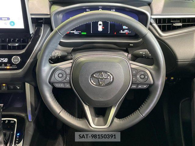 Toyota COROLLA CROSS 2023-11 7499972-9