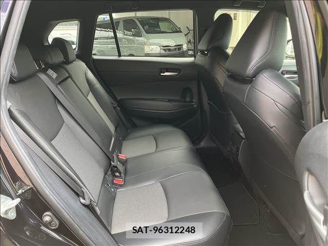 Toyota COROLLA CROSS 2023-04 7499980-11