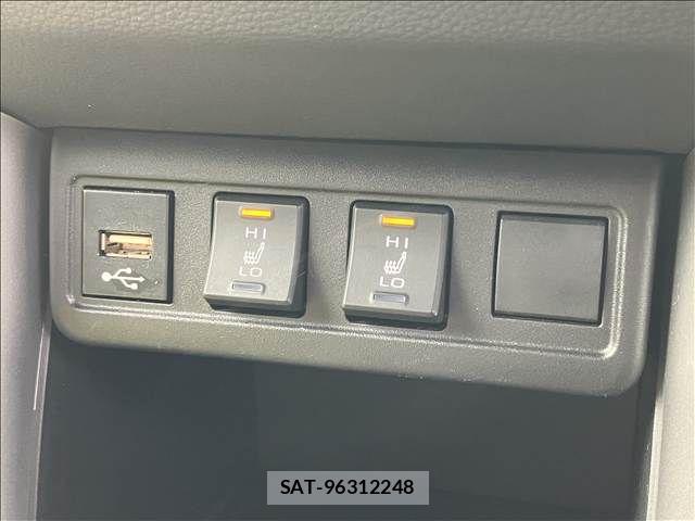 Toyota COROLLA CROSS 2023-04 7499980-7
