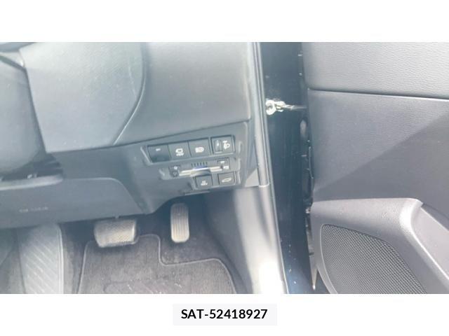 Toyota COROLLA CROSS 2023-10 7615641-16