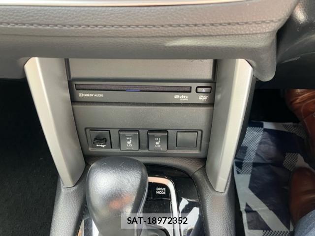 Toyota COROLLA CROSS 2021-10 7615630-18