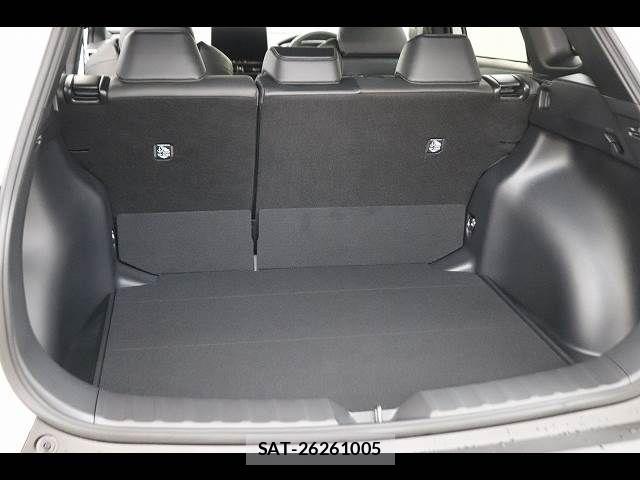 Toyota COROLLA CROSS 2026-03 7615602-13
