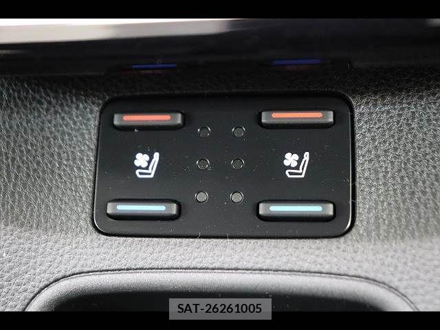 Toyota COROLLA CROSS 2026-03 7615602-4