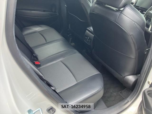 Toyota COROLLA CROSS 2021-11 7615633-9