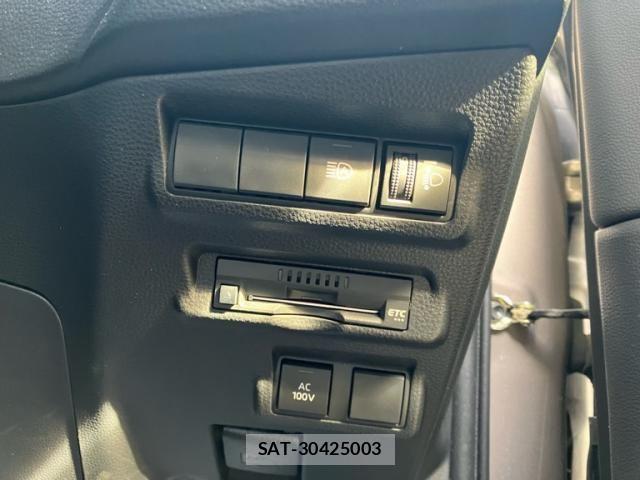 Toyota COROLLA CROSS 2022-07 7615640-16