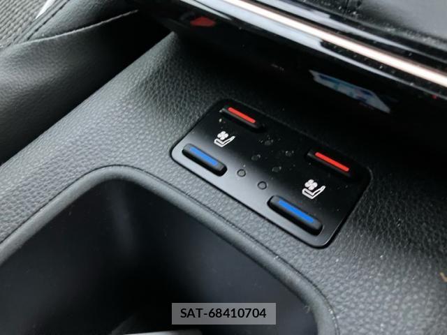 Toyota COROLLA CROSS 2025-11 7615605-23
