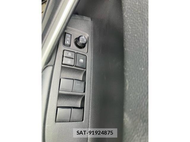 Toyota COROLLA CROSS 2022-11 7615632-18