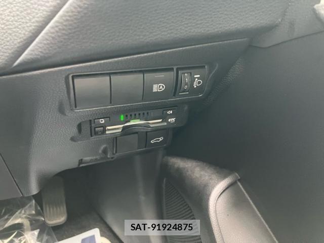 Toyota COROLLA CROSS 2022-11 7615632-23