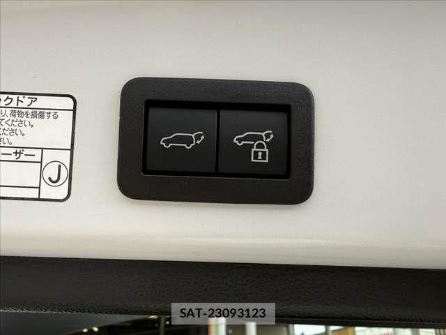 Toyota COROLLA CROSS 2025-08 7615622-24