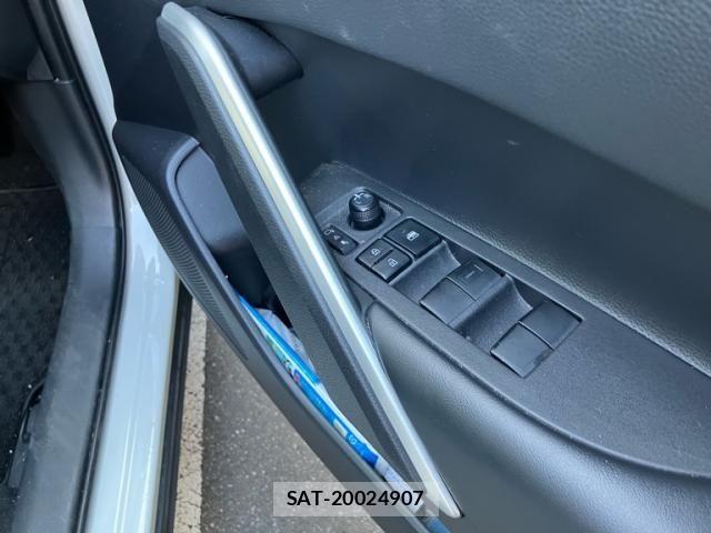Toyota COROLLA CROSS 2022-07 7615631-10