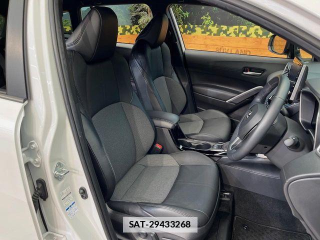 Toyota COROLLA CROSS 2022-04 7721984-9