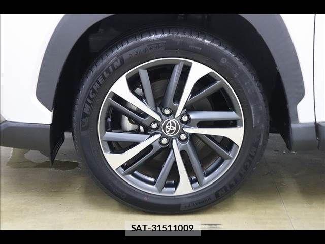 Toyota COROLLA CROSS 2022-02 7721966-23