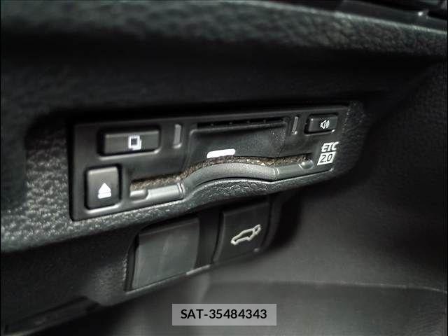 Toyota COROLLA CROSS 2025-09 7902429-18