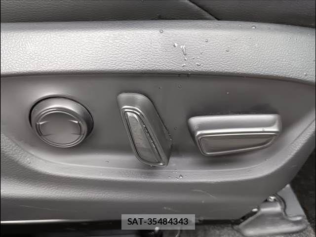 Toyota COROLLA CROSS 2025-09 7902429-20