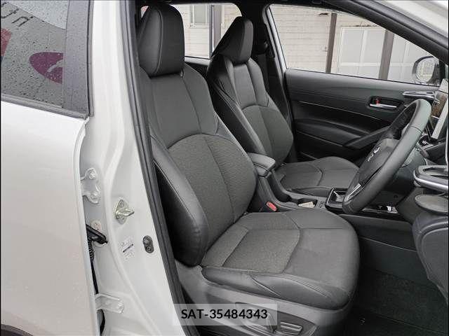 Toyota COROLLA CROSS 2025-09 7902429-21
