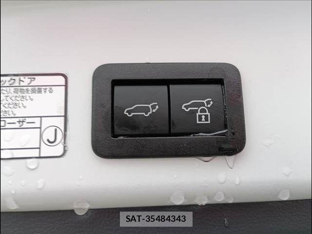 Toyota COROLLA CROSS 2025-09 7902429-23