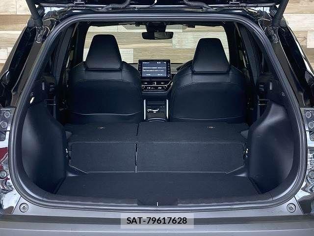 Toyota COROLLA CROSS 2022-07 7960998-13
