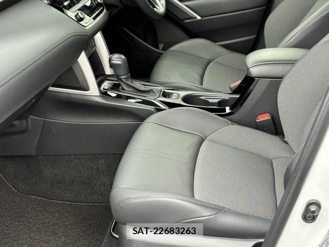 Toyota COROLLA CROSS 2023-10 7960996-21