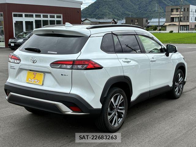 Toyota COROLLA CROSS 2023-10 7960996-6