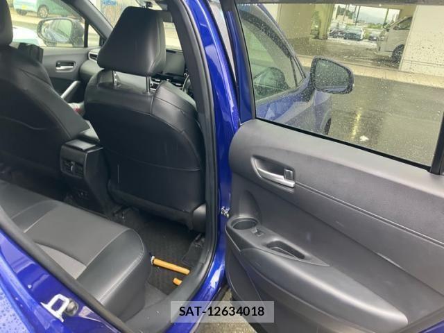 Toyota COROLLA CROSS 2022-03 7960999-13