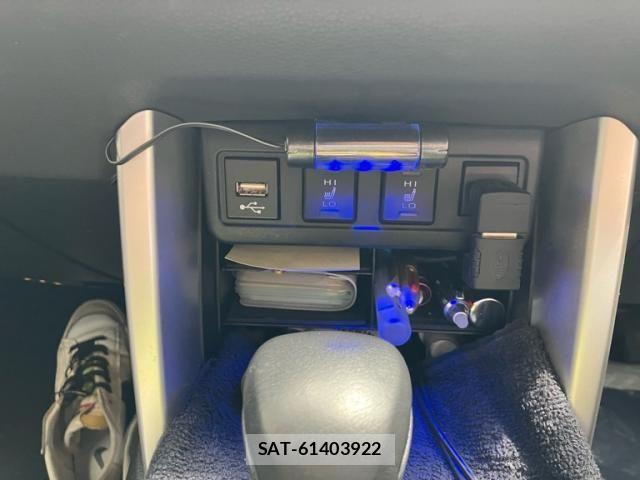 Toyota COROLLA CROSS 2023-08 7978819-18