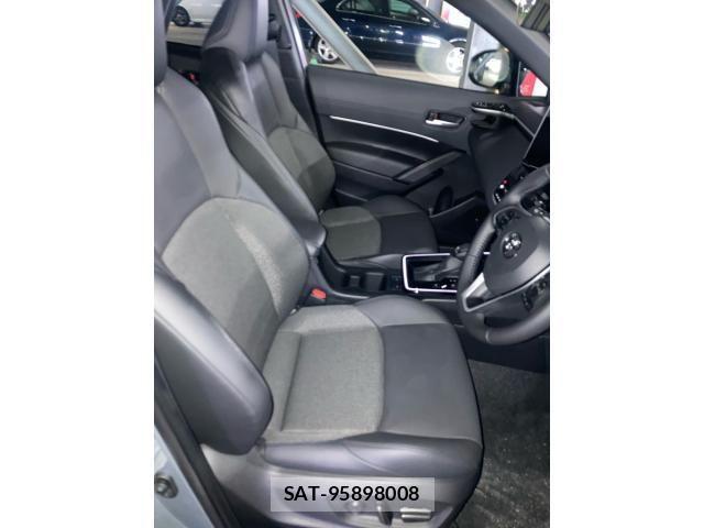 Toyota COROLLA CROSS 2026-06 8034908-6