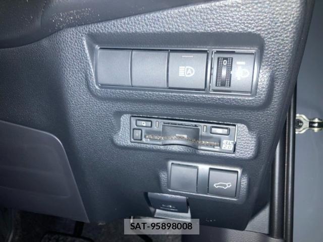 Toyota COROLLA CROSS 2026-06 8034908-8